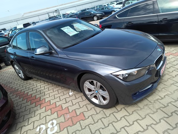 2014 BMW 318D